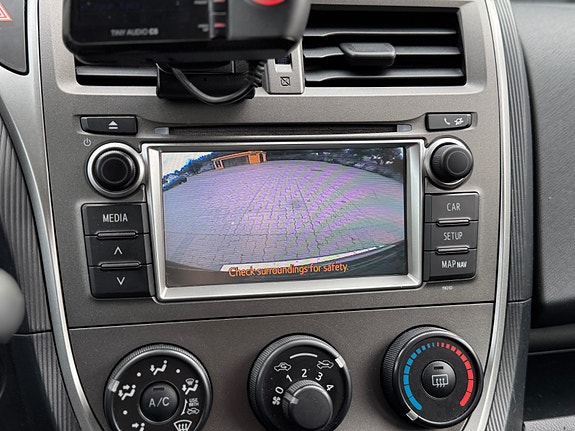 Toyota Verso-S 22 of 30