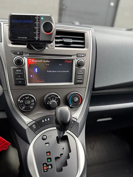Toyota Verso-S 21 of 30