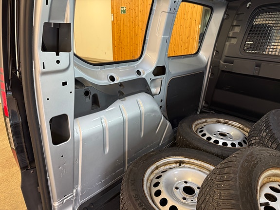 Volkswagen Caddy 22 of 23