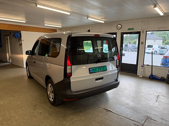 Volkswagen Caddy 4 of 5