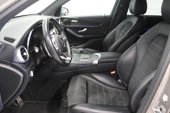 Mercedes-Benz GLC300 e 17 of 27