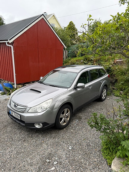 Subaru Outback 4 of 5