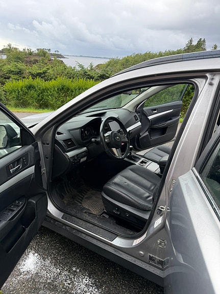 Subaru Outback 5 of 5