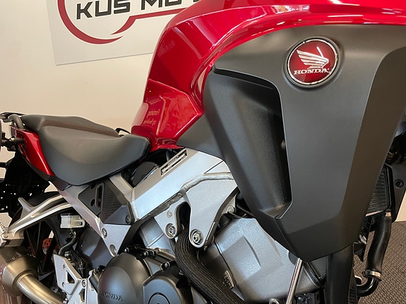 Honda VFR 800 X Crossrunner *** SERVICE/GARANTI *** 19 of 30