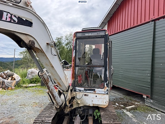 Takeuchi TB045 9 of 30