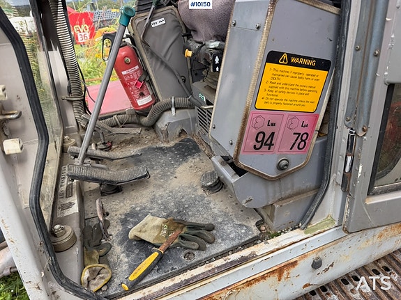 Takeuchi TB045 24 of 30