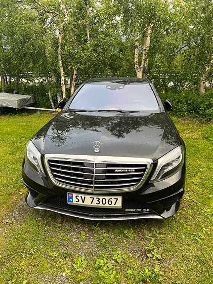 Mercedes-Benz S300 3 of 5