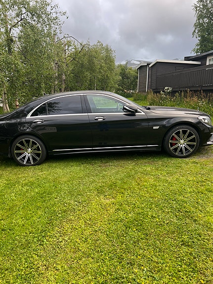 Mercedes-Benz S300 5 of 5