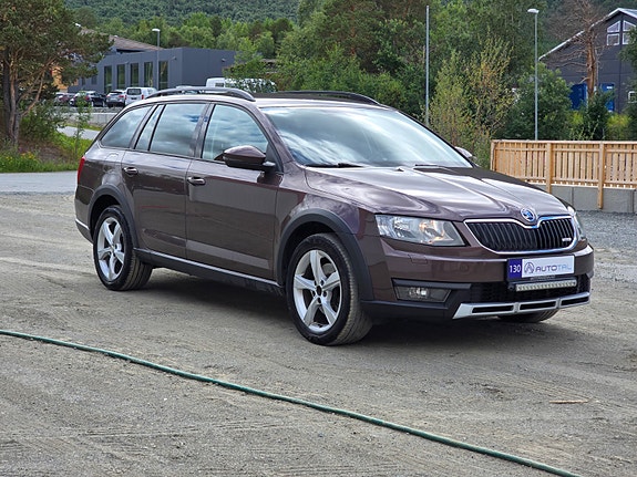 Skoda Octavia Scout 3 of 30