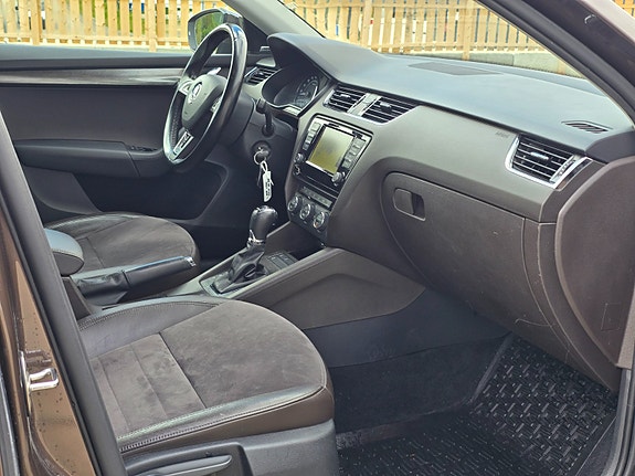 Skoda Octavia Scout 10 of 30