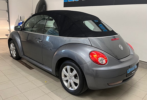 Volkswagen Beetle 3 of 11