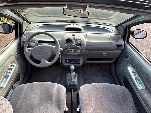 Renault Twingo 12 of 12