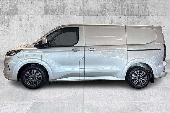 Ford Transit Custom 2 of 5