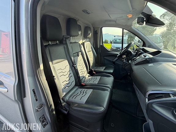 Ford Transit Custom 17 of 30