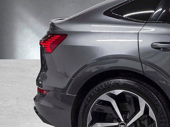 Audi e-tron Sportback 13 of 30