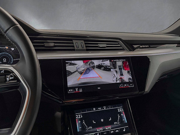 Audi e-tron Sportback 28 of 30
