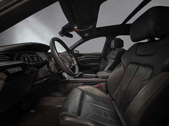 Audi e-tron Sportback 14 of 30