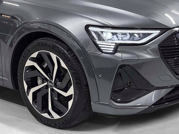Audi e-tron Sportback 11 of 30