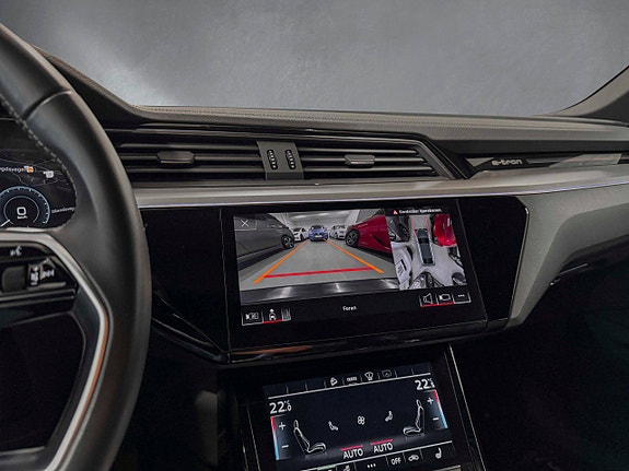 Audi e-tron Sportback 29 of 30