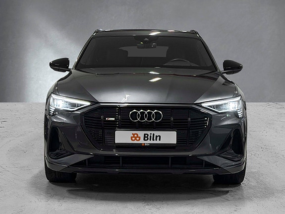 Audi e-tron Sportback 8 of 30