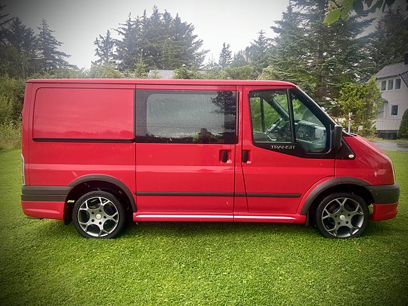 Ford Transit 260S Van 4 of 5