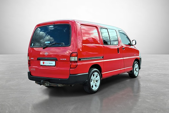 Toyota HiAce 5 of 5