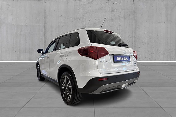 Suzuki Vitara 3 of 18