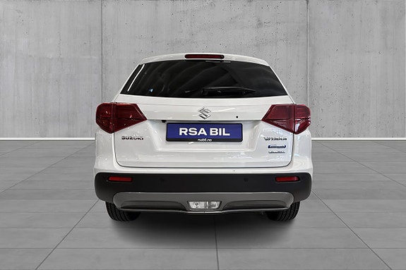 Suzuki Vitara 4 of 18