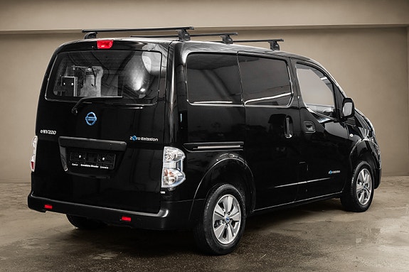 Nissan e-NV200 3 of 5
