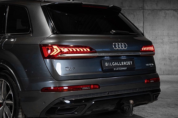 Audi Q7 11 of 30