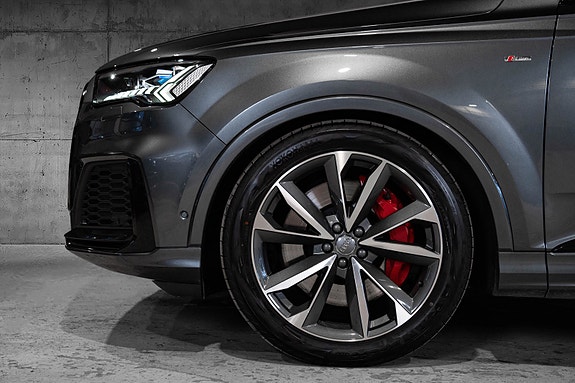 Audi Q7 8 of 30