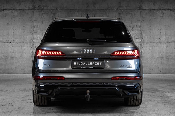 Audi Q7 12 of 30