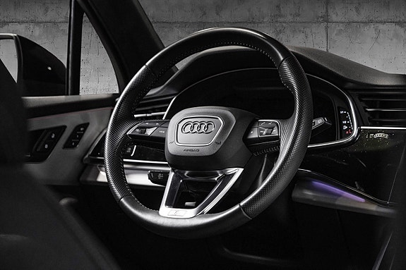 Audi Q7 21 of 30