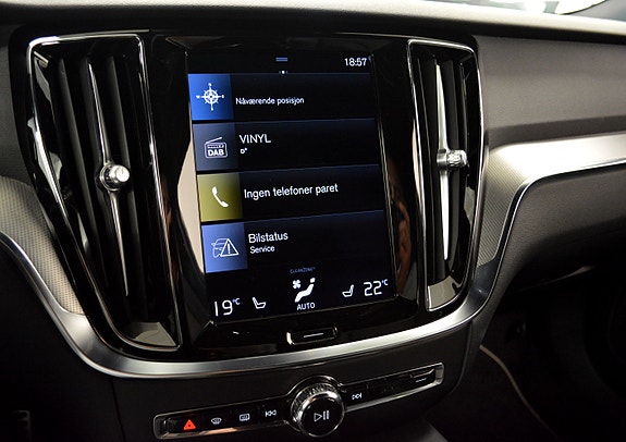 Volvo V60 25 of 30