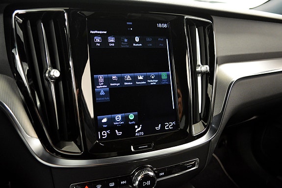Volvo V60 28 of 30