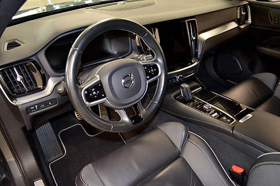 Volvo V60 20 of 30