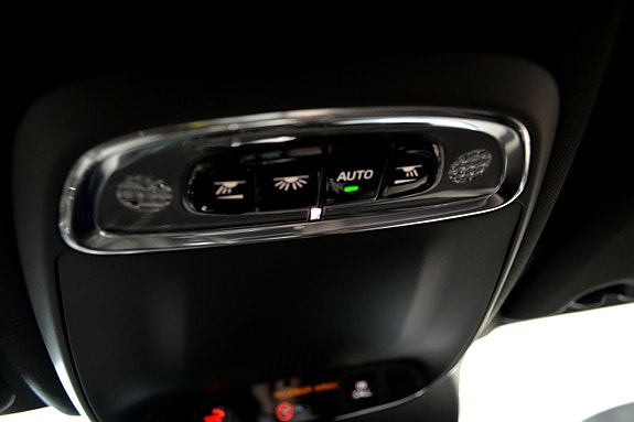 Volvo V60 18 of 30