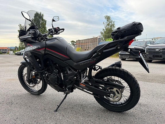 Honda XL 750 Transalp E-Clutch 4 of 16