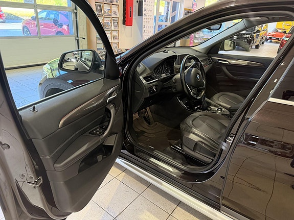 BMW X1 9 of 19