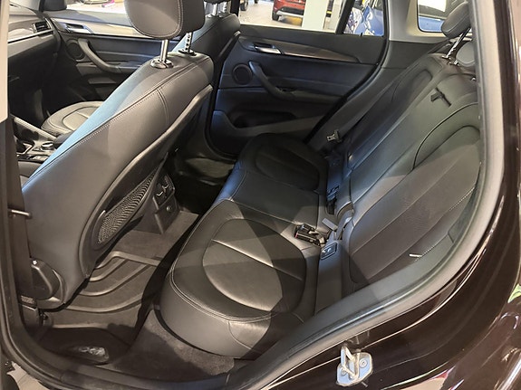 BMW X1 17 of 19
