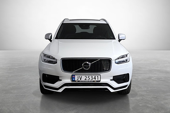 Volvo XC90 3 of 5