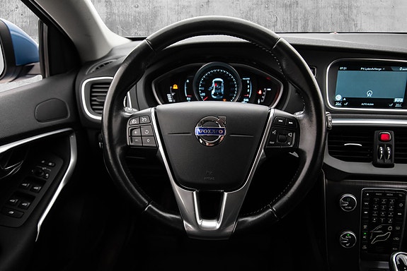 Volvo V40 21 of 26