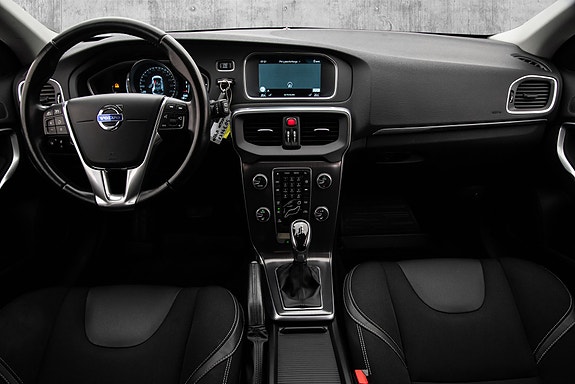 Volvo V40 19 of 26