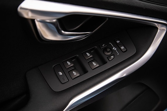 Volvo V40 18 of 26