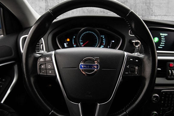 Volvo V40 20 of 26