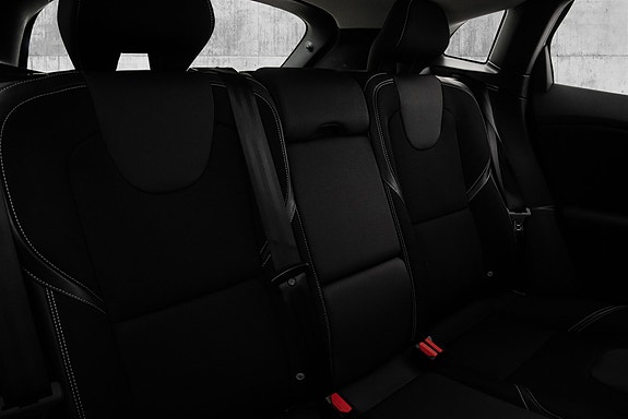 Volvo V40 24 of 26