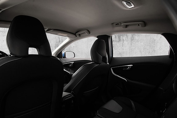 Volvo V40 23 of 26