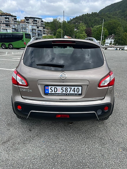 Nissan Qashqai 4 of 5