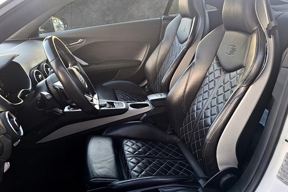 Audi TT 15 of 27