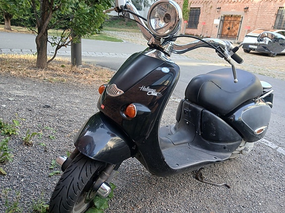 Aprilia Habana 50 2 of 20